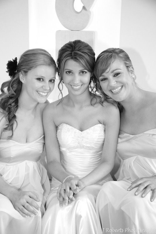 B&W Bride and bridesmaids - wedding photography